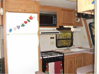 Dining Area in Full Kitchen