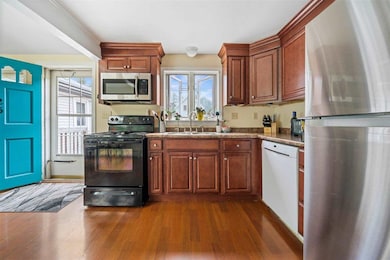 25 McElwain St, MerriMacK, NH 03054 - photo 7