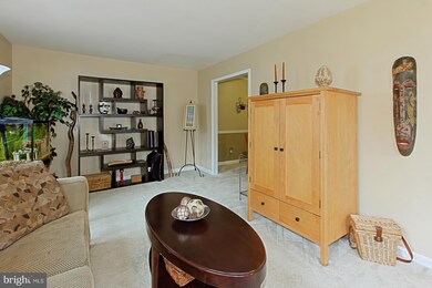 2408 Alsop Ct, Reston, VA 20191 - photo 5