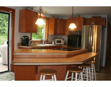 55 N Brookfield Rd, Spencer, MA 01562 - photo 5