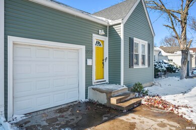 3207 N Parish Ave, Peoria, IL 61604 - photo 4