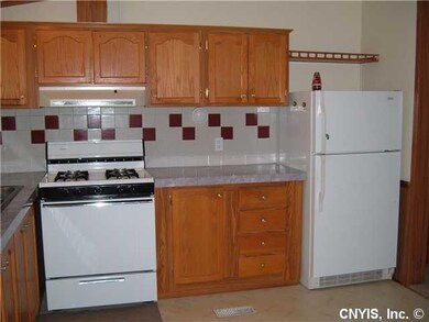 Kitchen. Enter into laundry room, followed by eat 