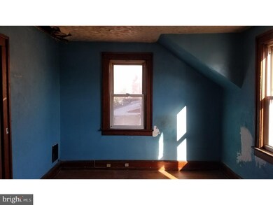 2880 Clinton St, Camden, NJ 08105 - photo 6