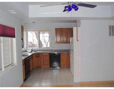 283 Mulholland St, Ann Arbor, MI 48103 - photo 4