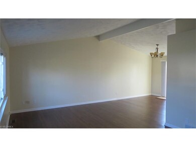 1074 Kevin Dr, Akron, OH 44313 - photo 4