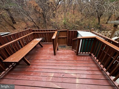 1928 Winslow Ct, Woodbridge, VA 22191 - photo 7