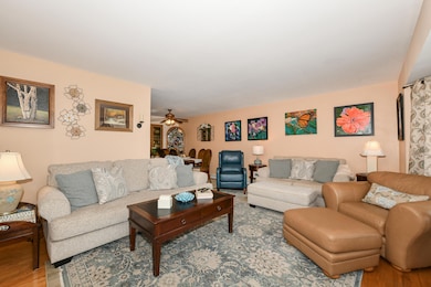 5131 S Root River Pkwy, Milwaukee, WI 53228 - photo 6