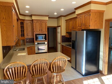 13311 Ritchie Rd, Cascade, MD 21719 - photo 5