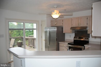 8310 Summit Hill Way, Jessup, MD 20794 - photo 4