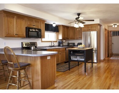 12 Bridgham St, Methuen, MA 01844 - photo 4