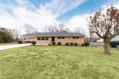 1501 Arrow Wood Rd, Asheboro, NC 27205 - photo 2