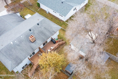 2240 Springbrook Ct, Grand Forks, ND 58201 - photo 3