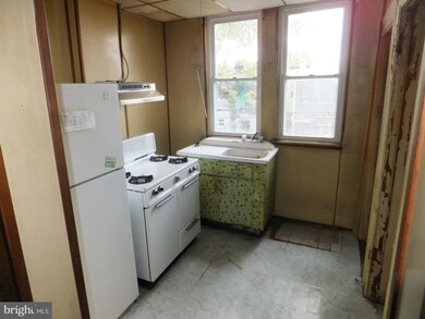 3035 Arunah Ave, Baltimore, MD 21216 - photo 3