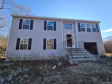 21 Barbara Ln, Medford, NY 11763 - photo 3