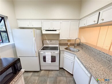 430 Lindsey St unit A1, San Marcos, TX 78666 - photo 2