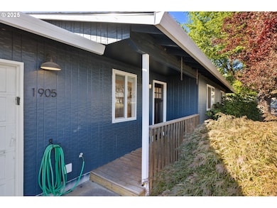 1905 Springbrook Way, Newberg, OR 97132 - photo 5