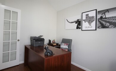 3617 Canterbury Park Dr, Pearland, TX 77584 - photo 6