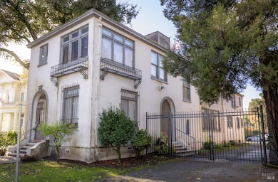 547 B St, Santa Rosa, CA 95401 - photo 2