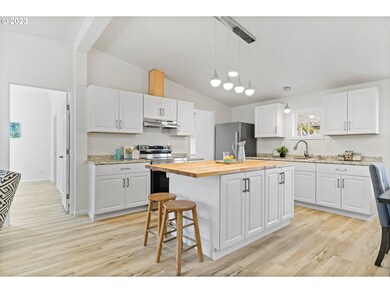 5070 Briarwood Cir N unit 15, Keizer, OR 97303 - photo 6