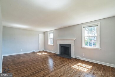 201 James Dr, Havertown, PA 19083 - photo 3