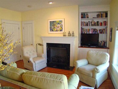 8 Annandale Rd unit 4, Newport, RI 02840 - photo 4