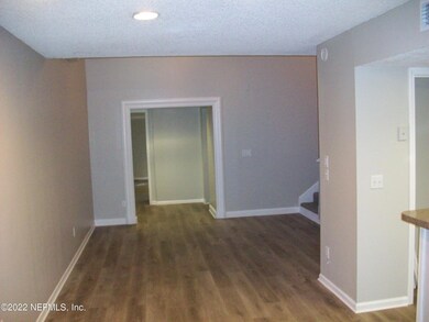 7610 Jana Ln S, Jacksonville, FL 32210 - photo 2