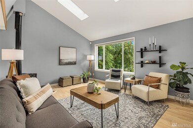 8409 E Mercer Way, Mercer Island, WA 98040 - photo 4