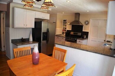 824 Buttonwood Cir, Naperville, IL 60540 - photo 3