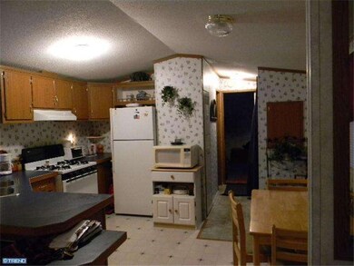 508 Crane St, Paulsboro, NJ 08066 - photo 4