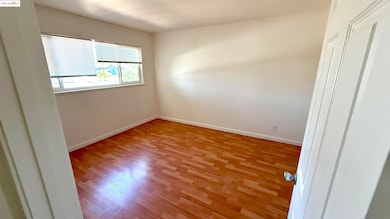 10100 Walnut St unit 3, Oakland, CA 94603 - photo 3