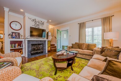 03_16021Goodwin9_165_LivingRoom_HiRes