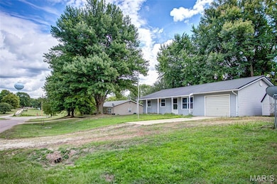 106 Lyndel St, Pleasant Hill, IL 62366 - photo 5