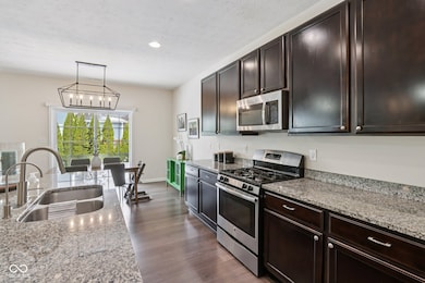 11900 Avedon Way, Zionsville, IN 46077 - photo 7