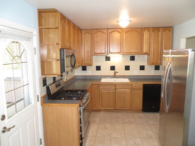 10 Hubbard Ave, Dalton, MA 01226 - photo 4
