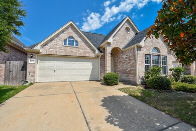 15839 Pleasant Green Cir, Tomball, TX 77377 - photo 2