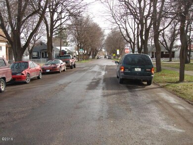 Street scene to the East