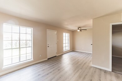 6815 Beachwood St unit 2, Houston, TX 77021 - photo 7