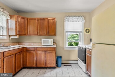 68 E Harmony St, Penns Grove, NJ 08069 - photo 6