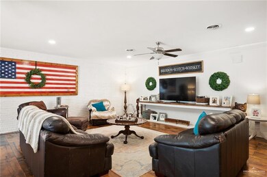 861 S Iowa Ave, Weslaco, TX 78596 - photo 4