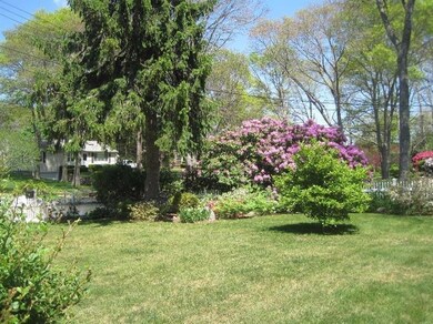 21 Pitch Pine Ln, East Falmouth, MA 02536 - photo 2