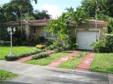 334 Velarde Ave, Coral Gables, FL 33134 - photo 2
