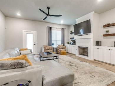 11033 NW 20th Terrace, Yukon, OK 73099 - photo 6