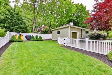 28 Cobb Place, Waban, MA 02468 - photo 3