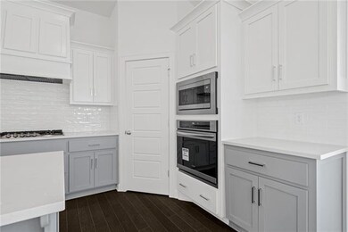 1524 SW Georgetown Dr, Lee's Summit, MO 64082 - photo 6