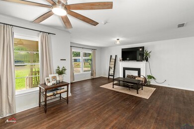 405 Layton St, Kilgore, TX 75662 - photo 5