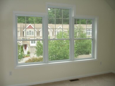 39 Hackett Hill Rd unit 33, Manchester, NH 03102 - photo 4