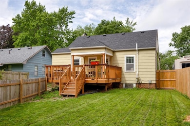 2501 44th St, Des Moines, IA 50310 - photo 3