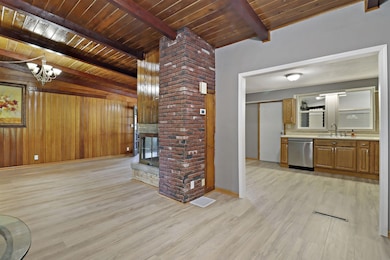 5401 82nd St, Kenosha, WI 53142 - photo 3