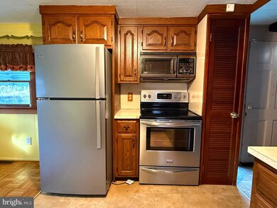 1716 W Philadelphia Ave, Boyertown, PA 19512 - photo 6