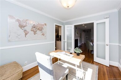 Office space/Flex space with french doors!